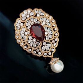 Fashion Retro Exaggerated Geometric Zircon Corsage (Option: B00038001R)